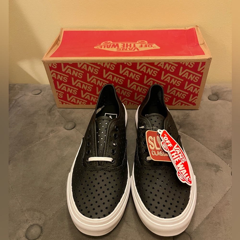Vans AUTHENTIC SLIM PERFORATED STARS BLACK